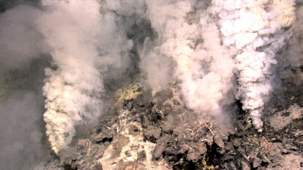 Hydrothermal vents found on the undersea volcano Kawio Barat (West Kawio) Seamount